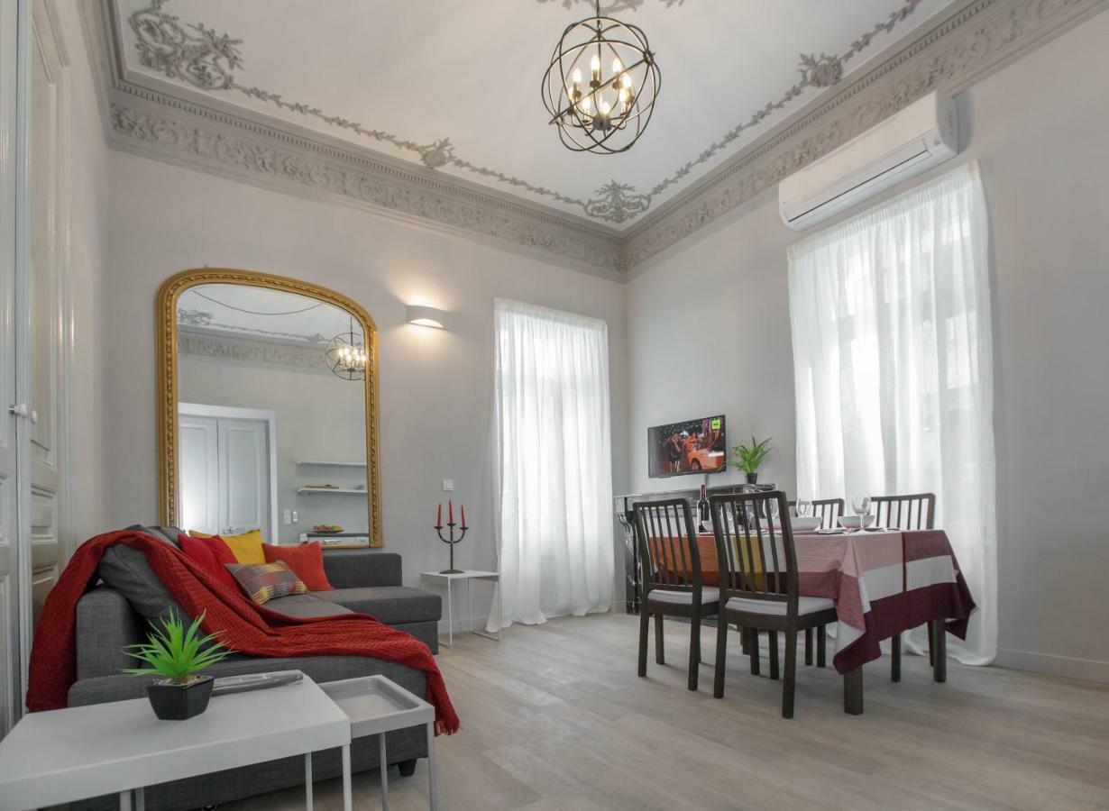 Sophisticated Apartment In Syntagma By Ghh 雅典 外观 照片